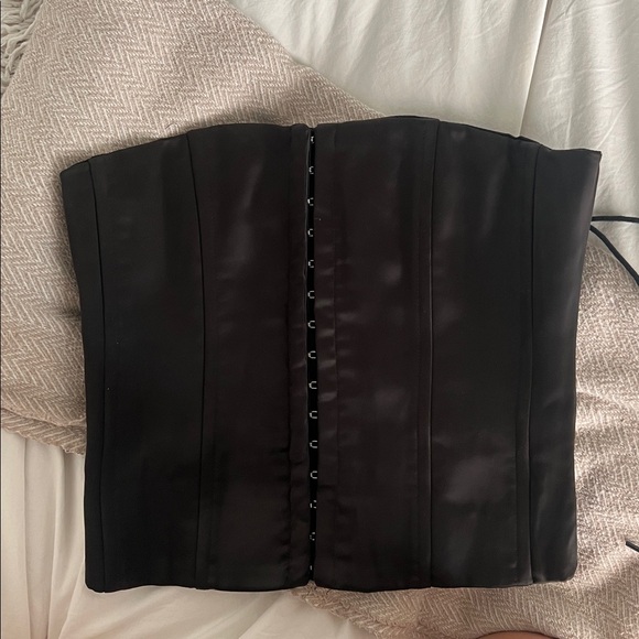 Danielle Guizio Black Lace up satin corset - Picture 3 of 5